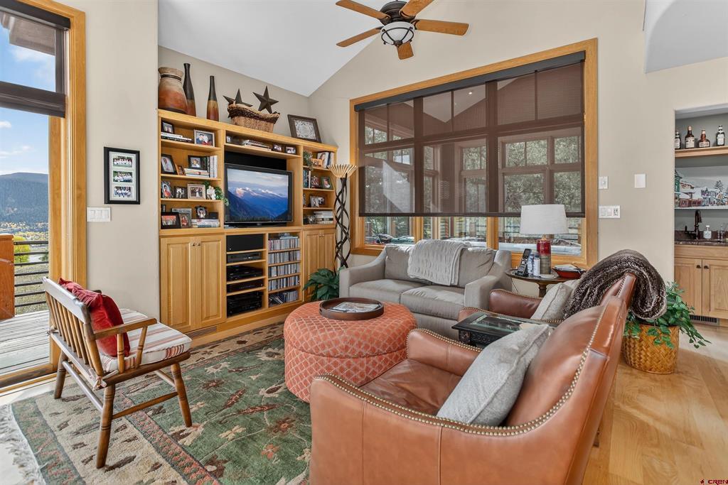 9 Glacier Lily Way Property Photo 13
