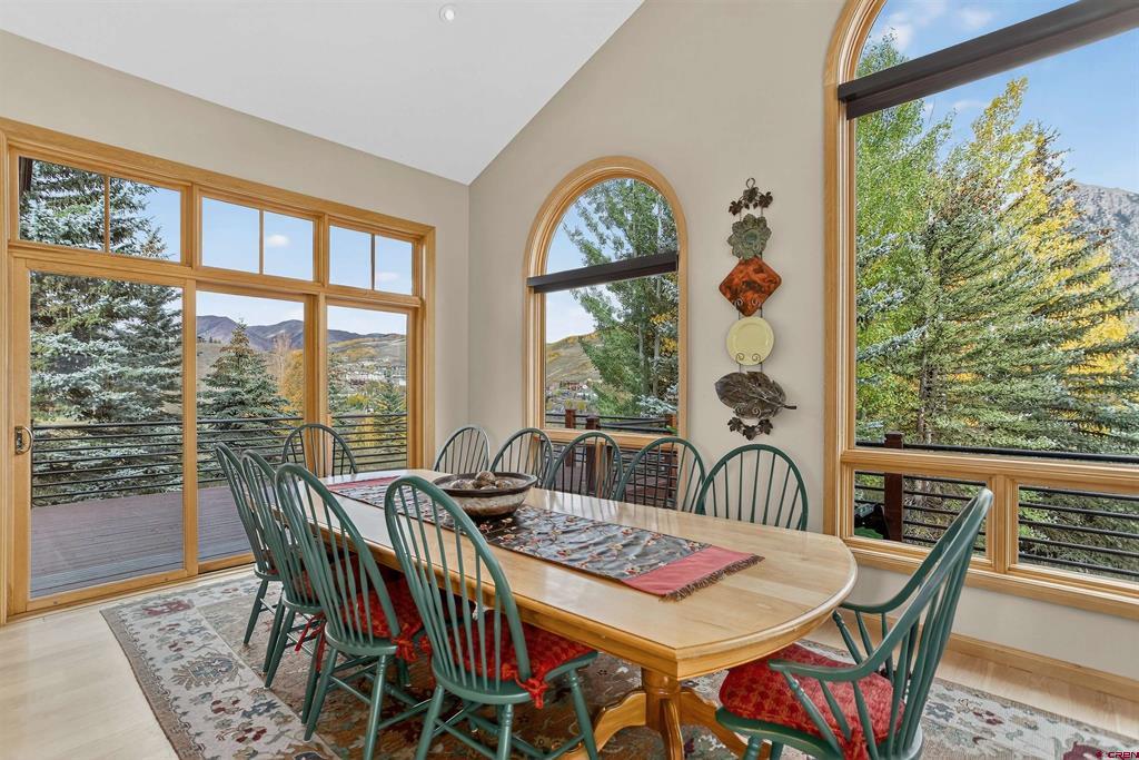 9 Glacier Lily Way Property Photo 15