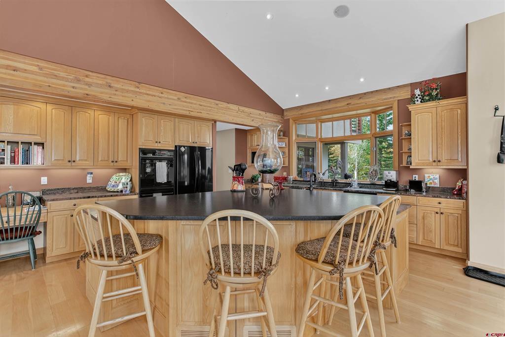 9 Glacier Lily Way Property Photo 18