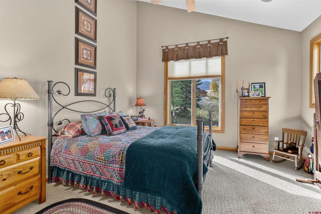 9 Glacier Lily Way Property Photo 24