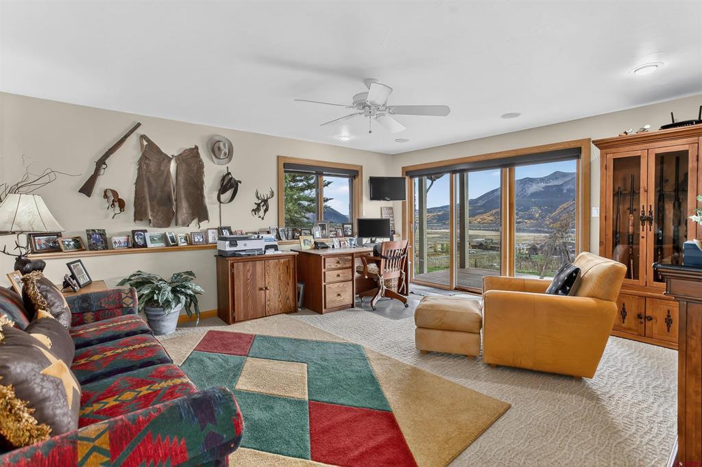 9 Glacier Lily Way Property Photo 34