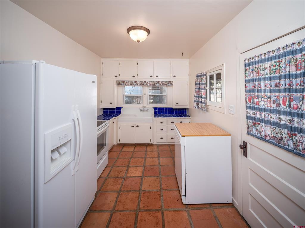 144 S Market Street Property Photo 8