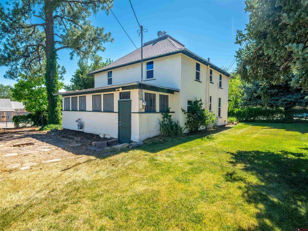 144 S Market Street Property Photo 32