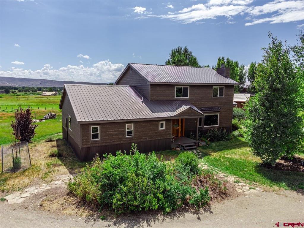 250 Pashuta Drive Property Photo 1