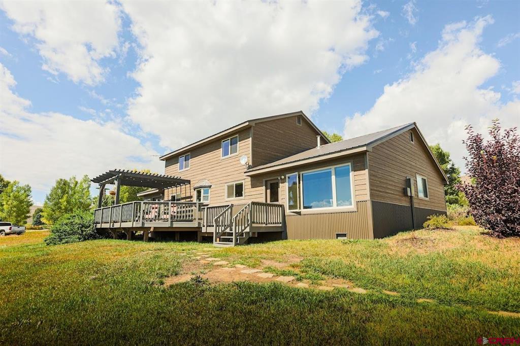 250 Pashuta Drive Property Photo 3