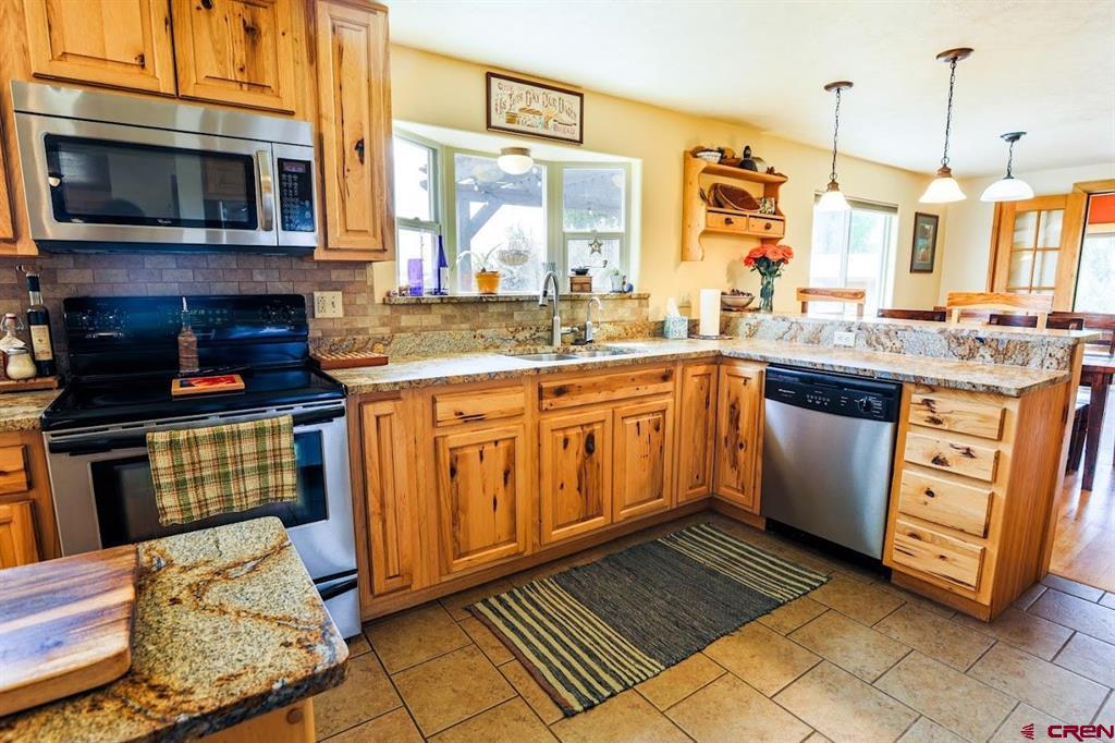 250 Pashuta Drive Property Photo 14