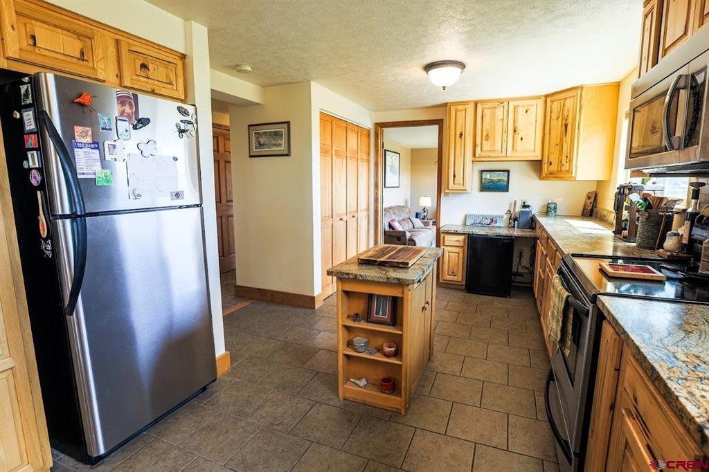 250 Pashuta Drive Property Photo 15