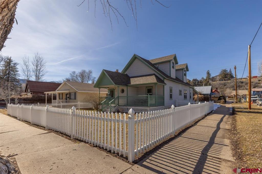 1867 W 2nd Avenue Property Photo 1