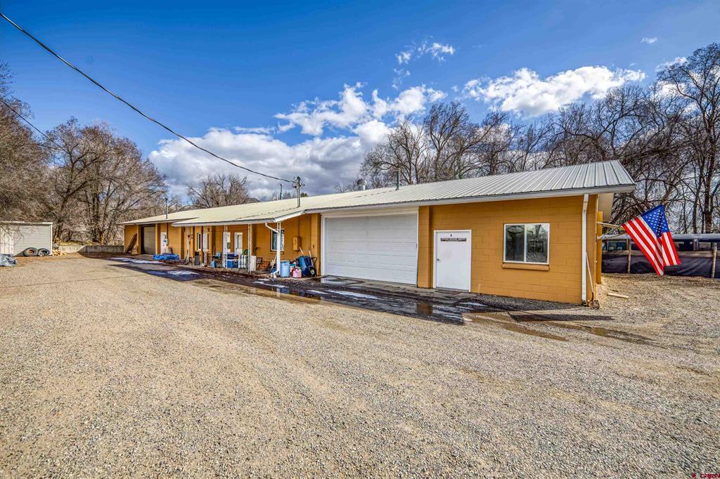 875 W Main Street Property Photo 4