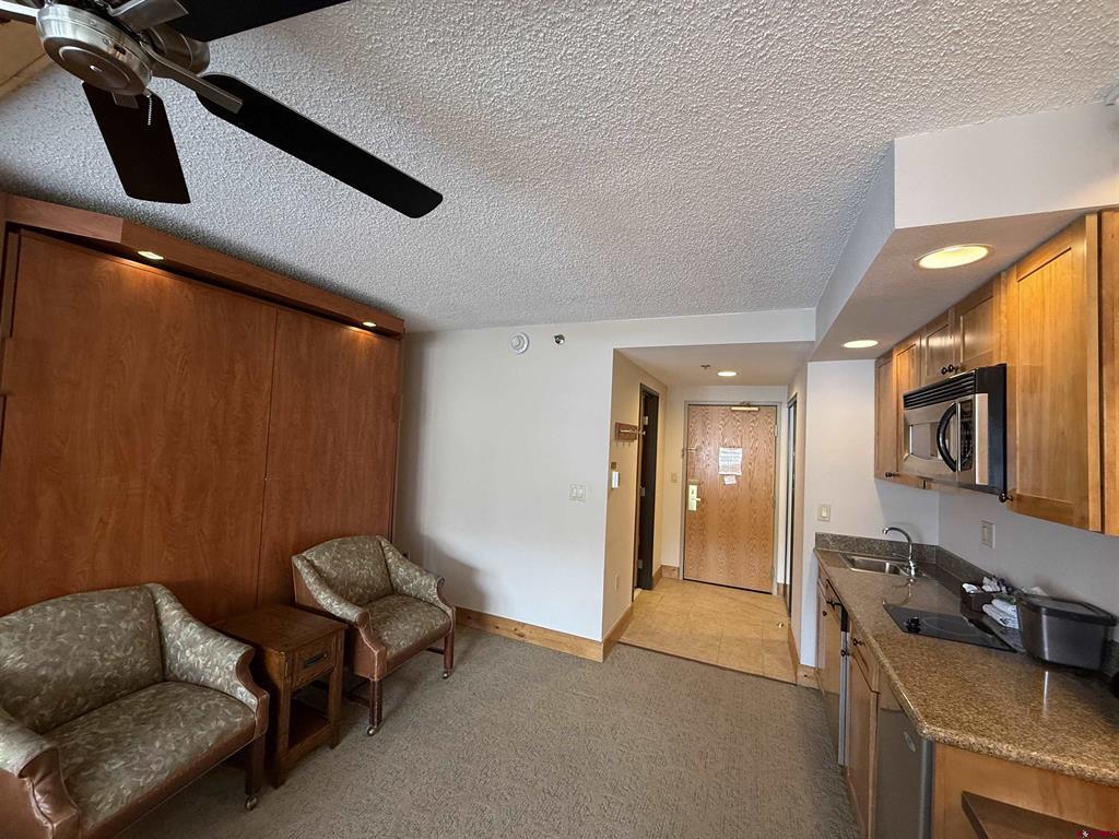 6 Emmons Road Property Photo 16