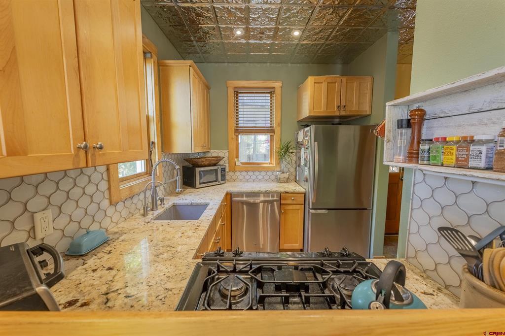 407 Horseshoe Drive Property Photo 5