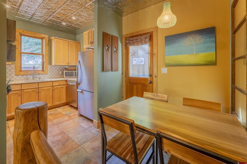 407 Horseshoe Drive Property Photo 7
