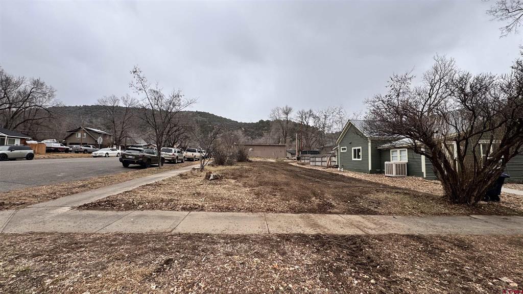 732 E 4th Street Property Photo 2