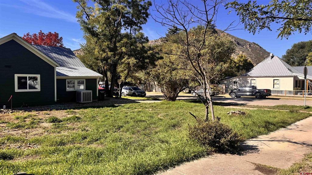 732 E 4th Street Property Photo 12