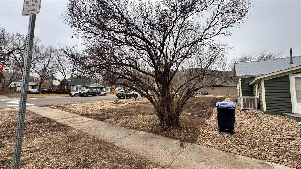 732 E 4th Street Property Photo 16