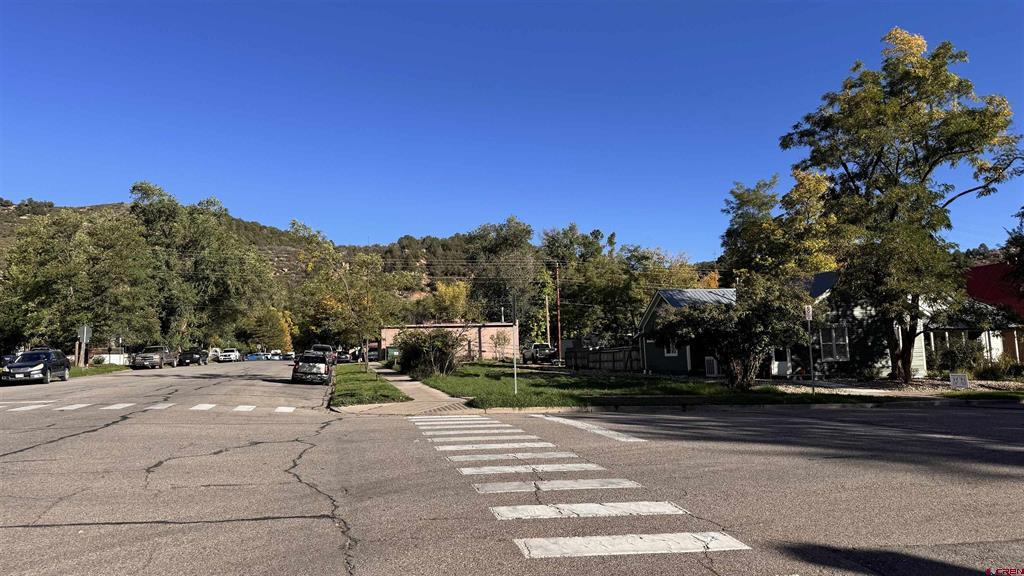 732 E 4th Street Property Photo 27
