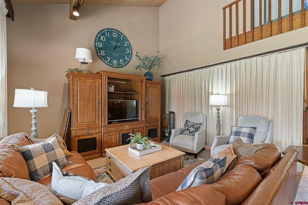 365 S Tamarron Drive Property Photo 9