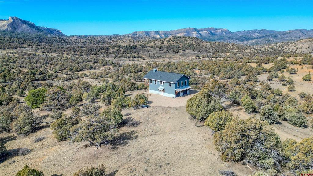 2185 S Rockcliff Circle Property Photo 3