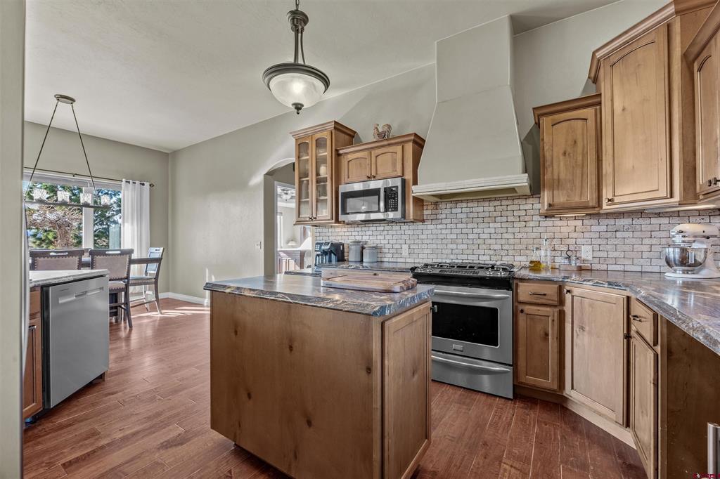 9838 5650 Road Property Photo 16
