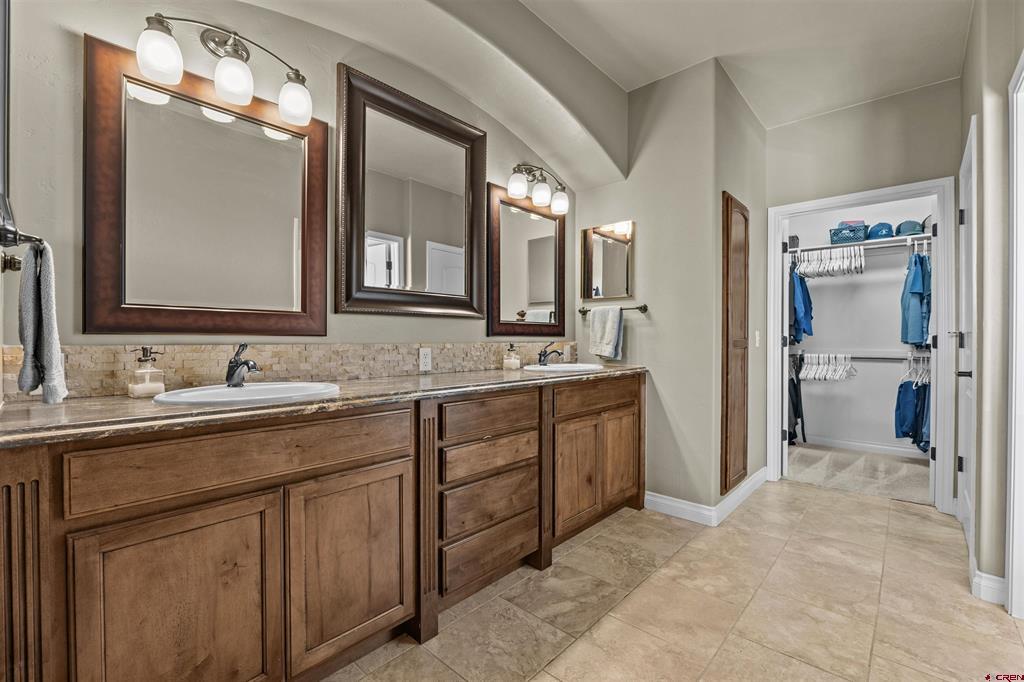 9838 5650 Road Property Photo 21