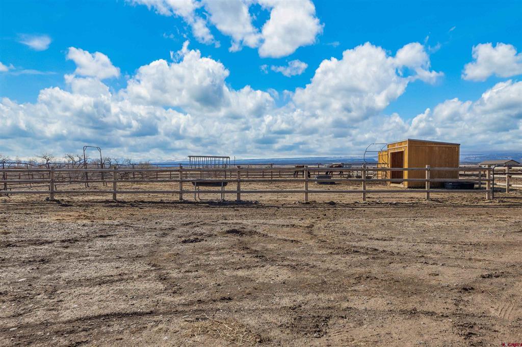 9838 5650 Road Property Photo 36