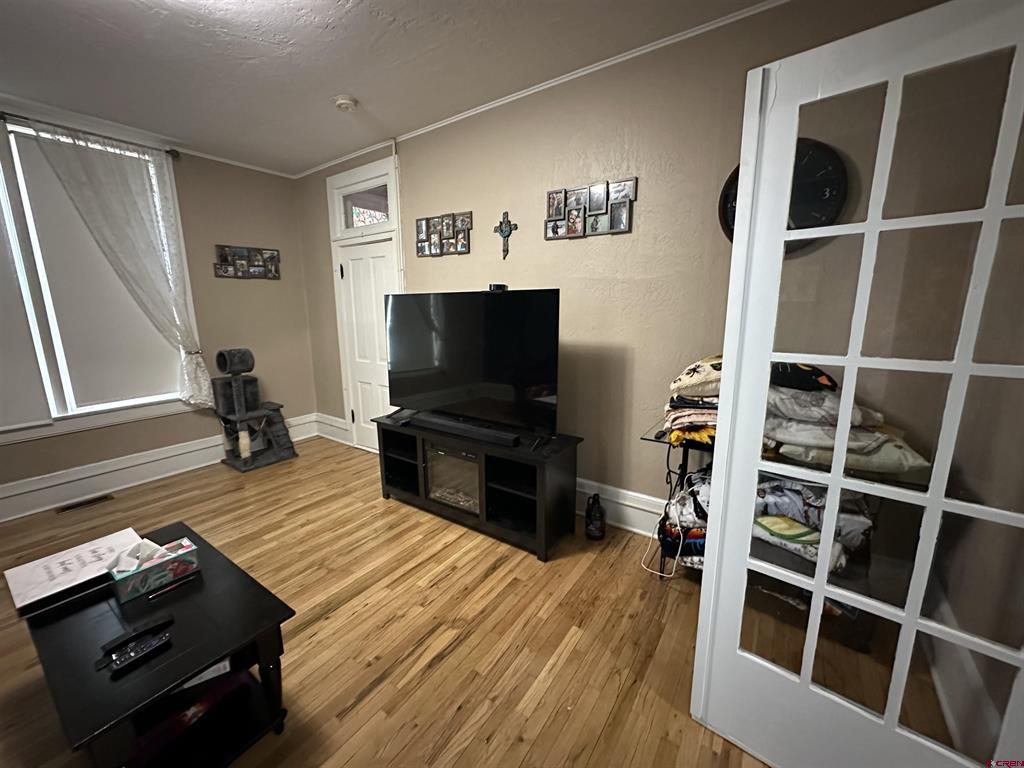 216 N Taylor Street Property Photo 5