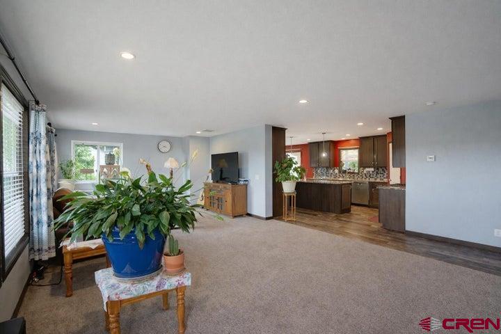 261 Orlandos Way Property Photo 10