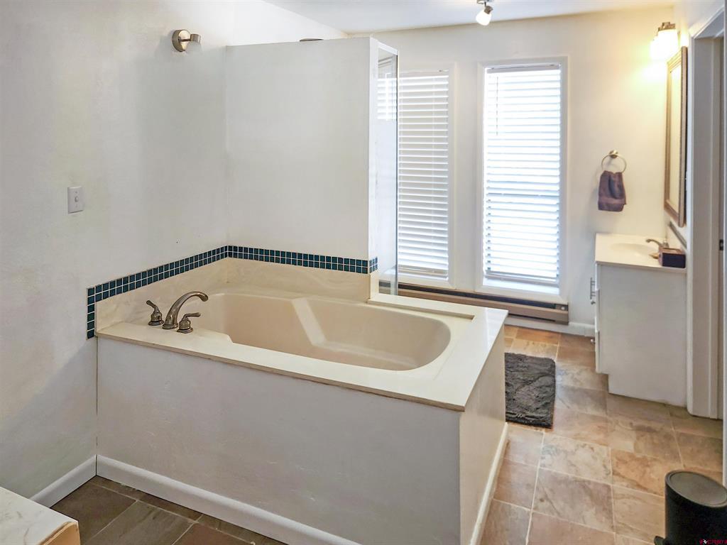 11758 Road 27.1 Property Photo 17