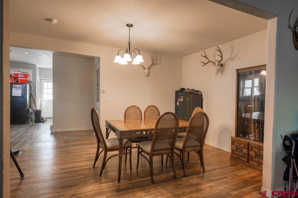 522 E 1st Street Property Photo 6