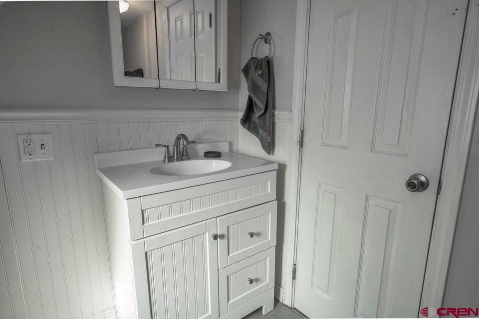 522 E 1st Street Property Photo 22