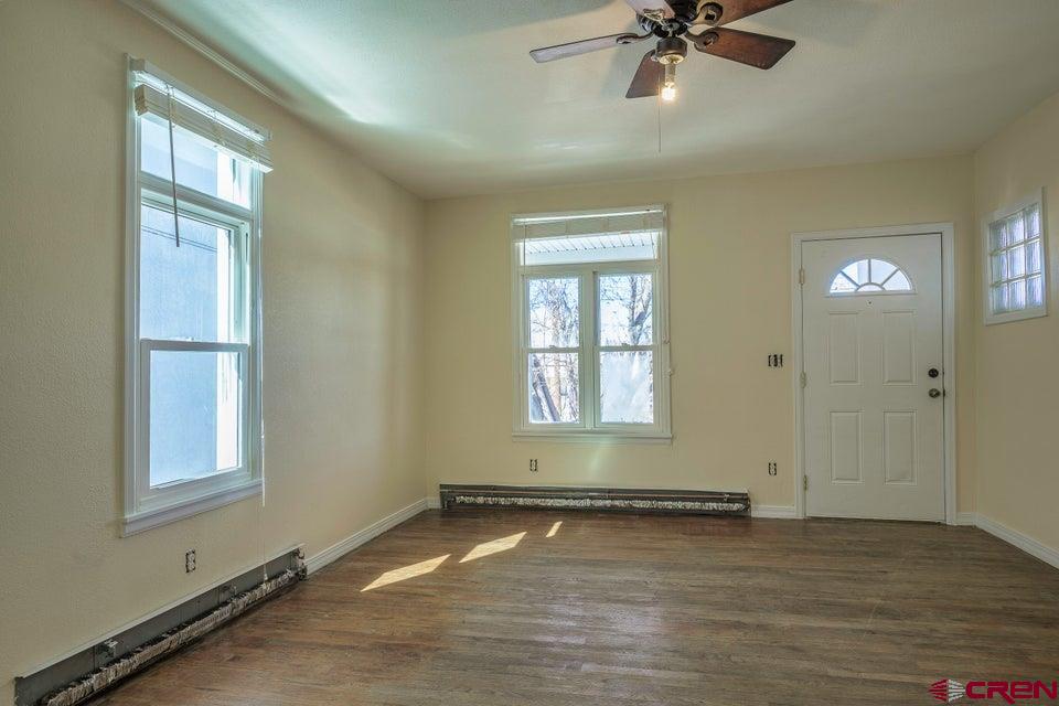 522 E 1st Street Property Photo 24