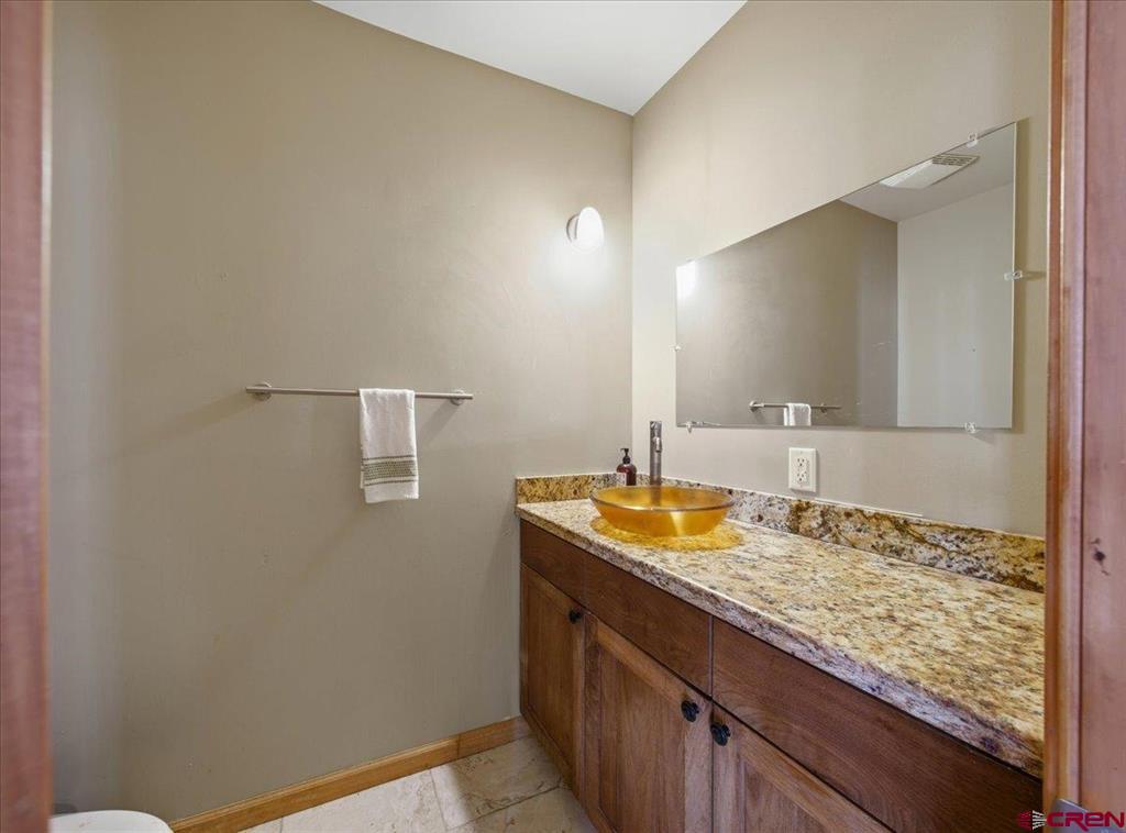 210 Sweetwater Drive Property Photo 5