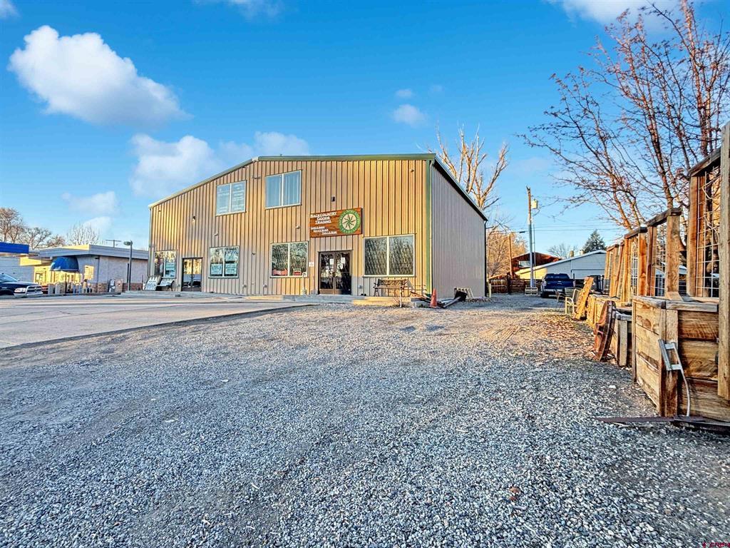 350 And 352 E Bridge Street Property Photo 3