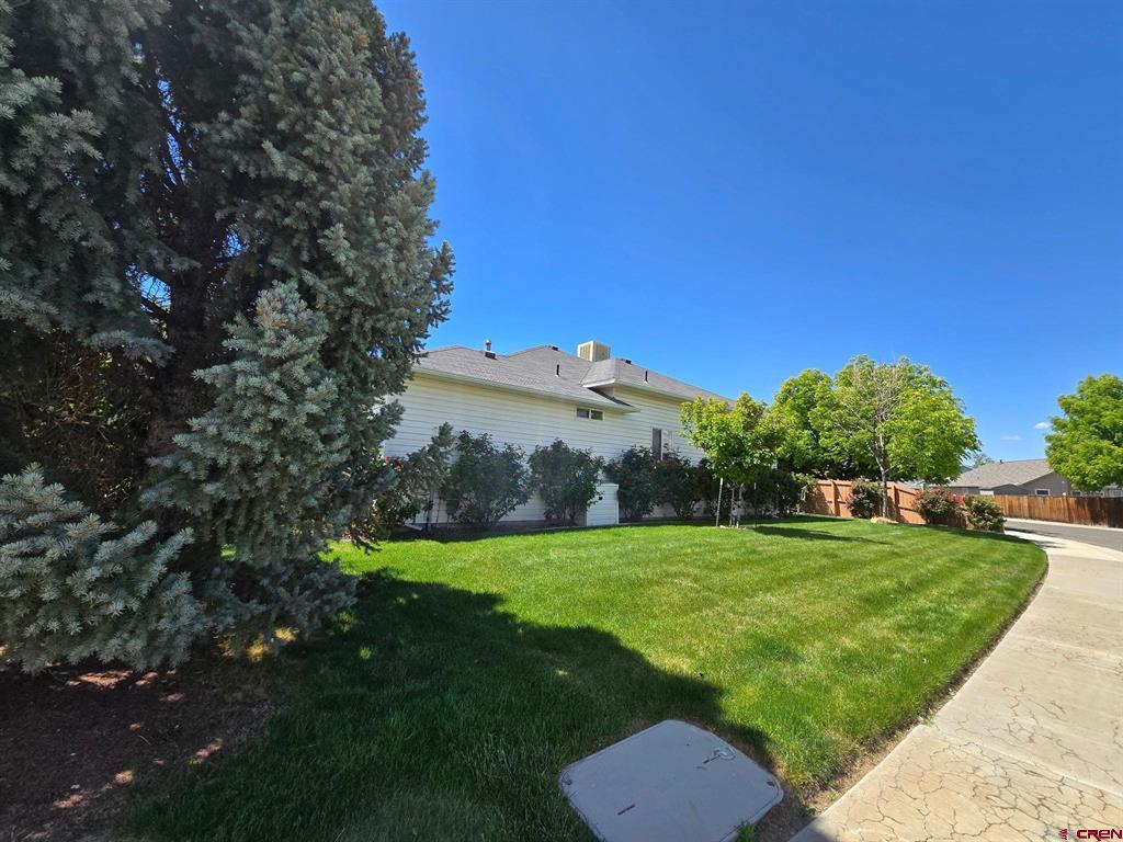 605 Lavender Court Property Photo 3