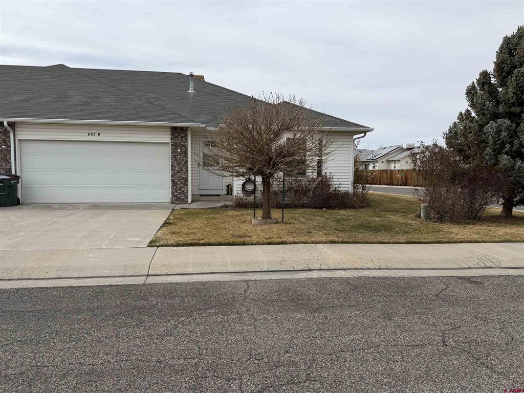 605 Lavender Court Property Photo 5