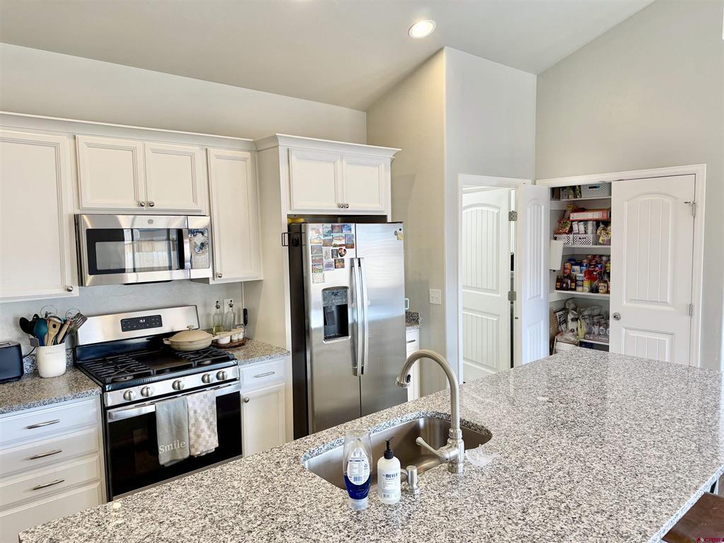 1422 Blue Creek Avenue Property Photo 17