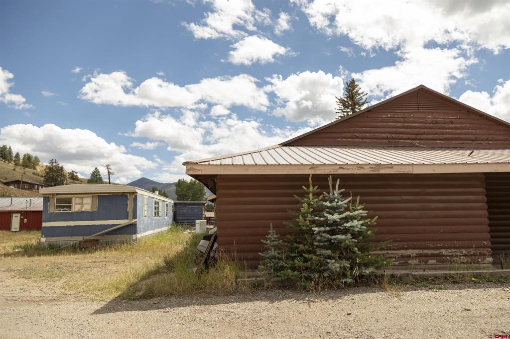 832106 Property Photo 9