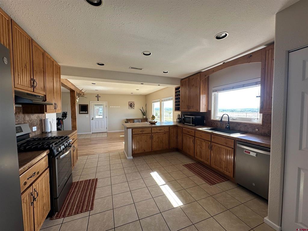18469 Road S Property Photo 2