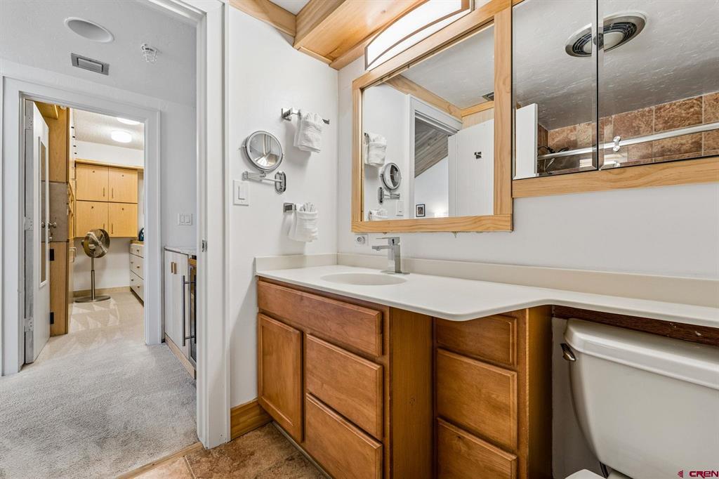 365 S Tamarron Drive Property Photo 26