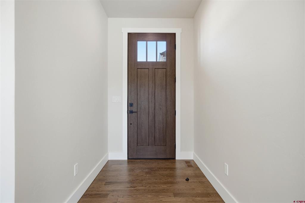 633 Alta Lakes Avenue Property Photo 4