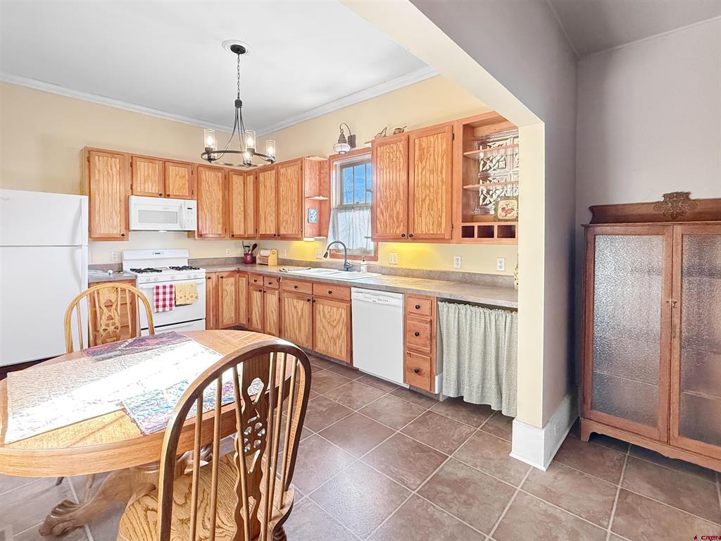 241 E Orchard Avenue Property Photo 10