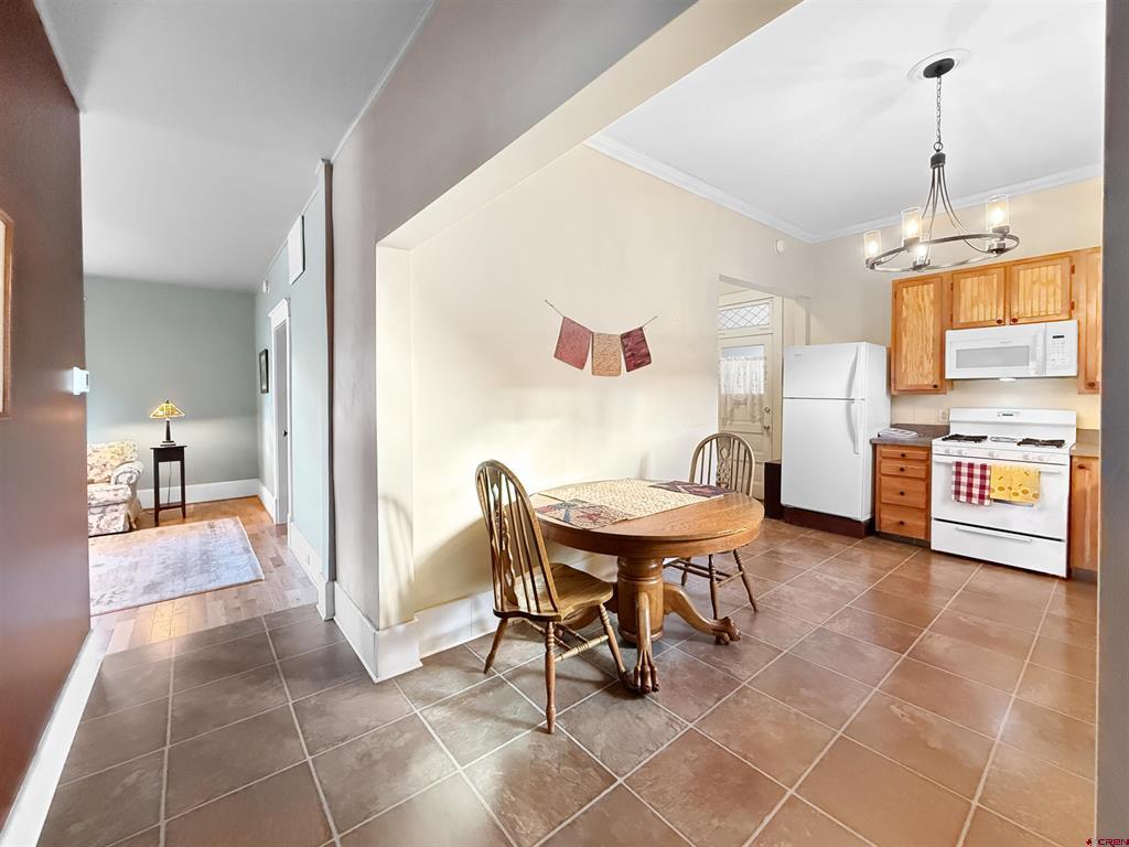241 E Orchard Avenue Property Photo 11
