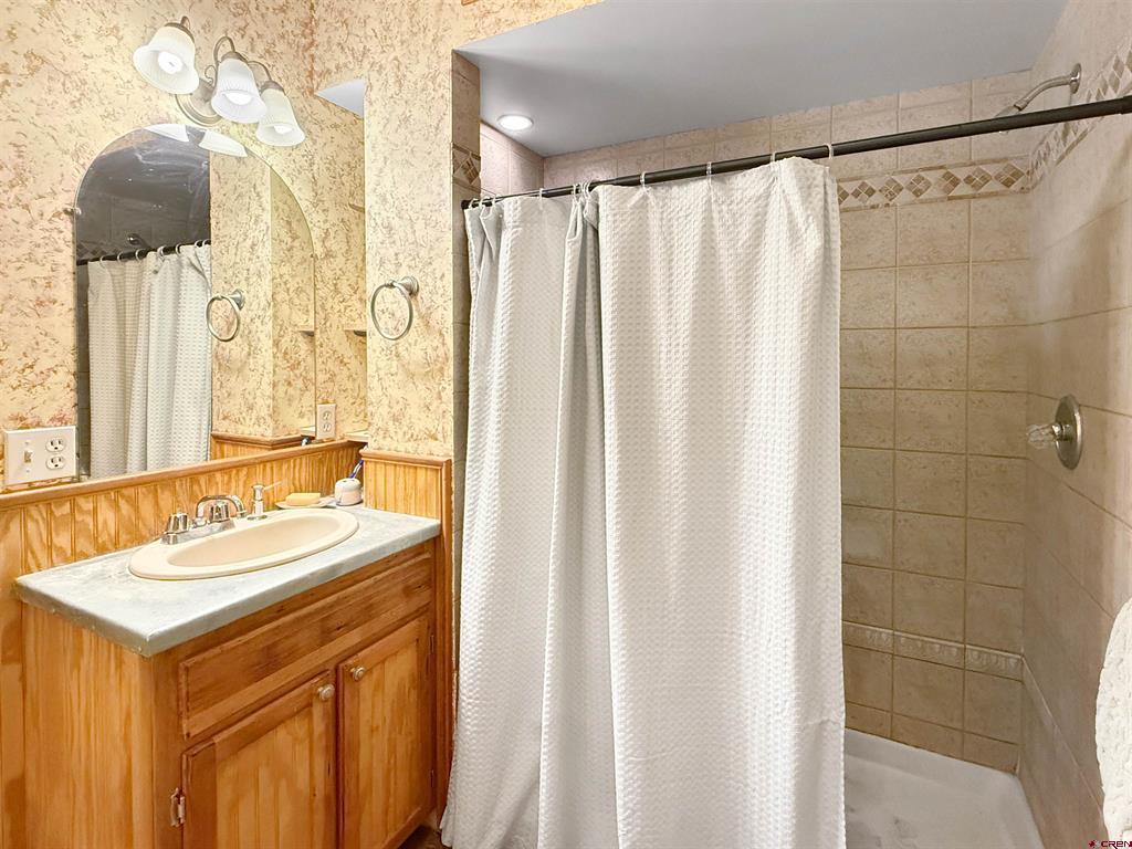 241 E Orchard Avenue Property Photo 16