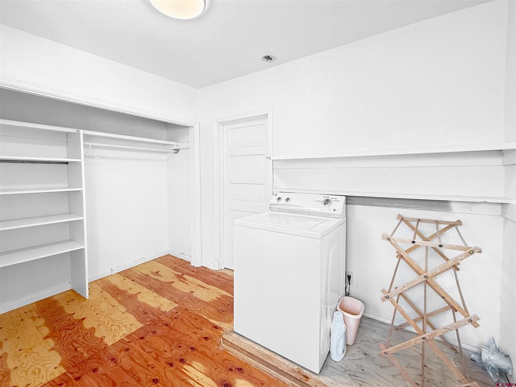 241 E Orchard Avenue Property Photo 19