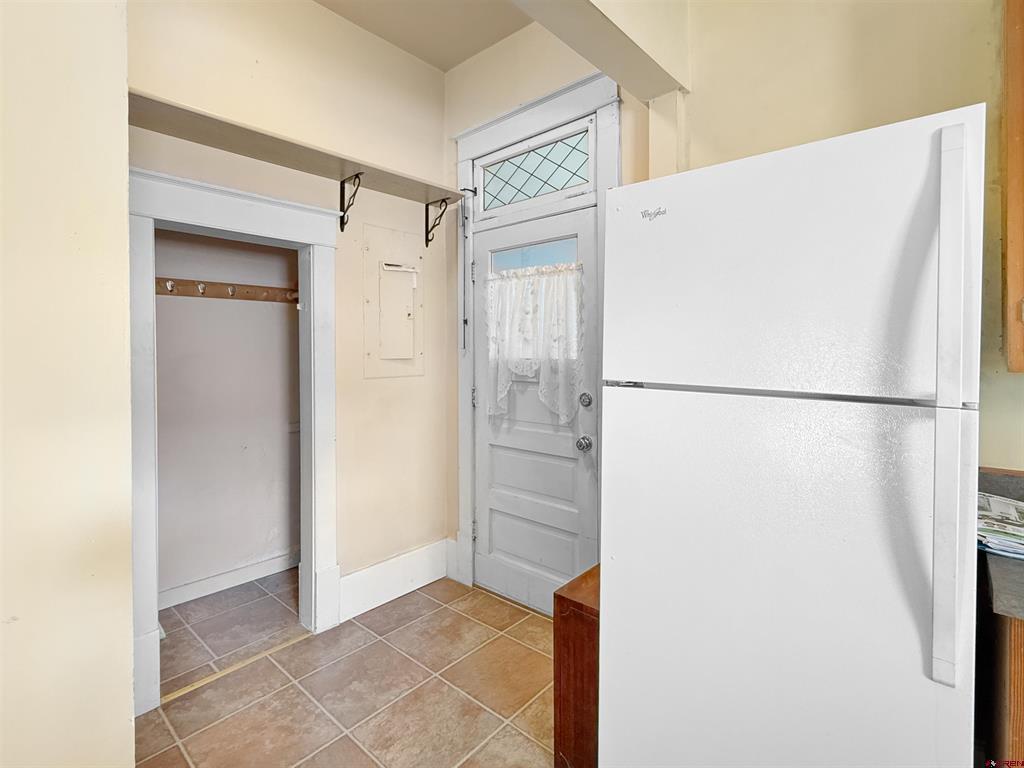 241 E Orchard Avenue Property Photo 20