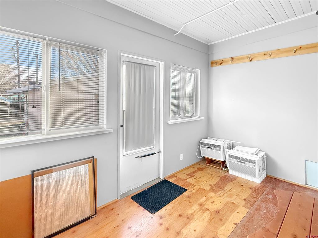 241 E Orchard Avenue Property Photo 21