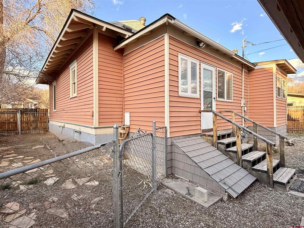241 E Orchard Avenue Property Photo 23