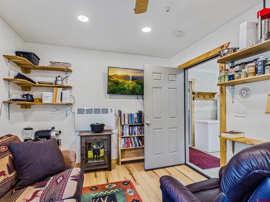 75707 B76 Road Property Photo 24