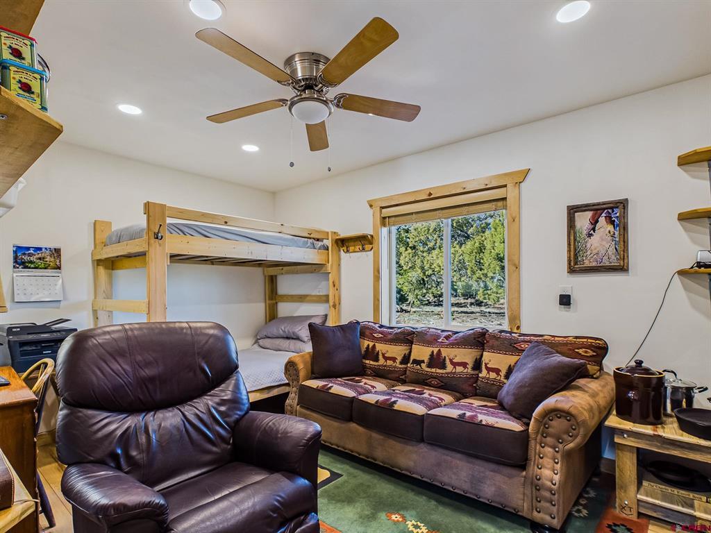 75707 B76 Road Property Photo 33
