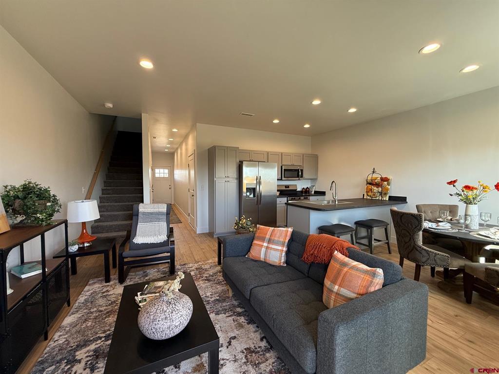 120 Senica Street Property Photo 8